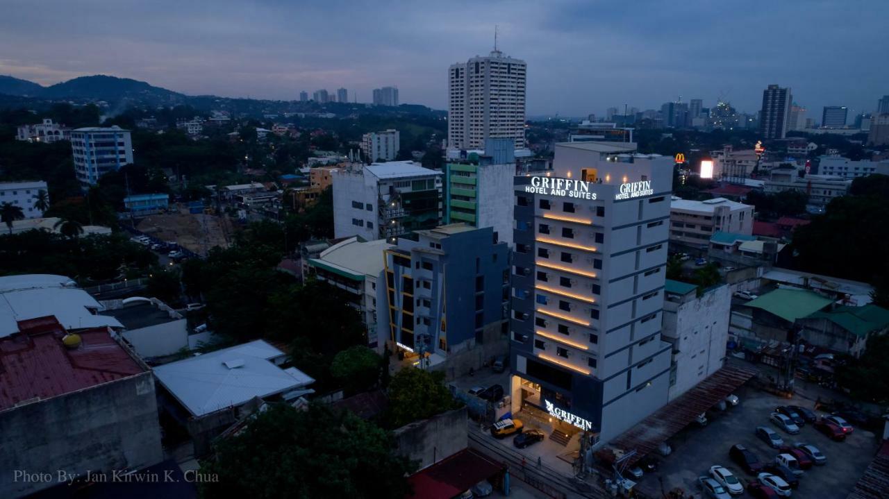 Griffin Hotel&Suites Cebu Stadt Exterior foto