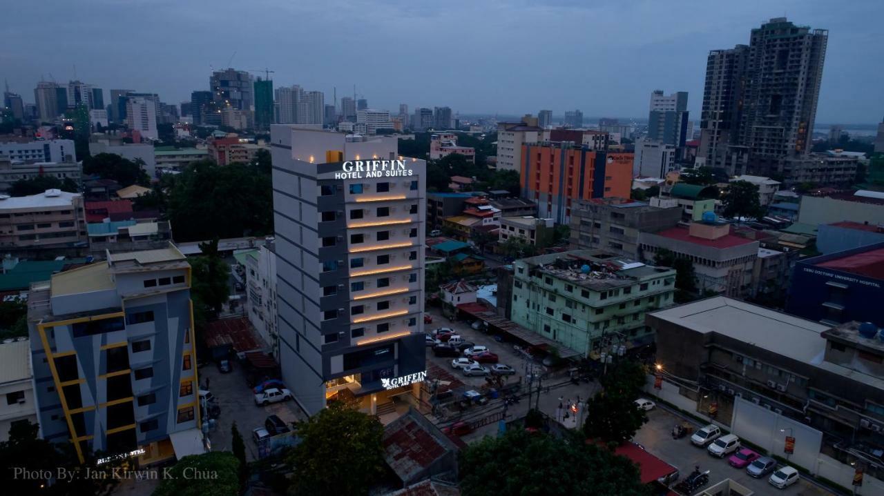 Griffin Hotel&Suites Cebu Stadt Exterior foto